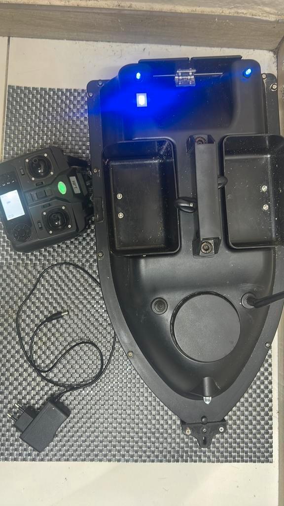 Bateau amorceur, Watersport en Boten, Hengelsport | Karpervissen, Zo goed als nieuw, Overige typen, Ophalen