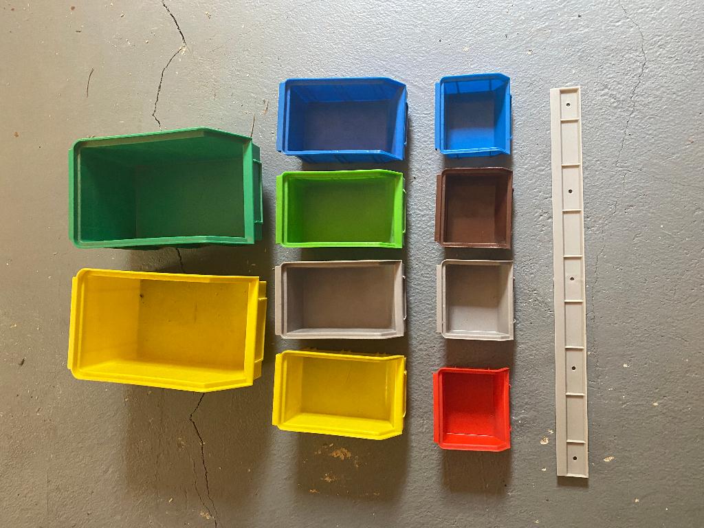 Plateaux en plastique à vendre, Bricolage & Construction, Enlèvement, Utilisé