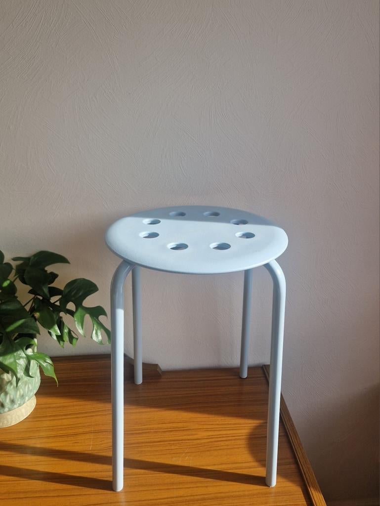 IKEA kruk Marius lichtblauw, Huis en Inrichting, Krukjes, Ophalen