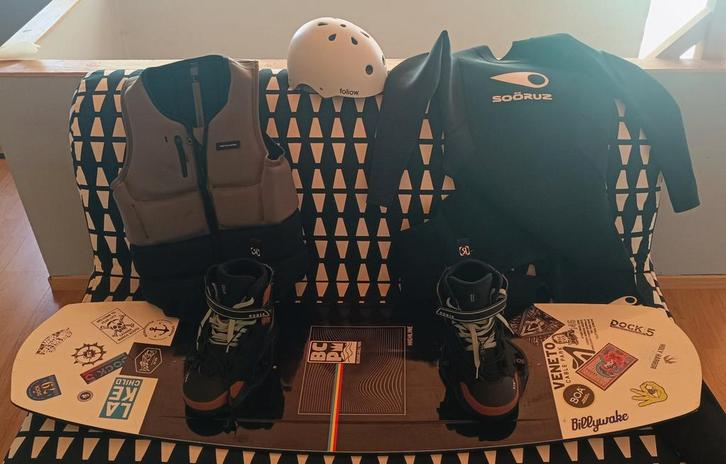 Set complet à petit prix!!!, Sports nautiques & Bateaux, Wakeboard, Enlèvement