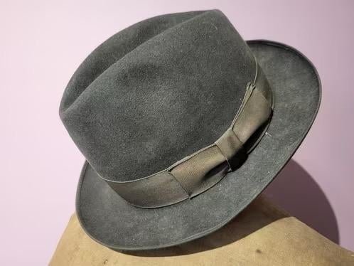 Bonnet Valensy gris foncé taille 56, Enlèvement ou Envoi, Chapeau