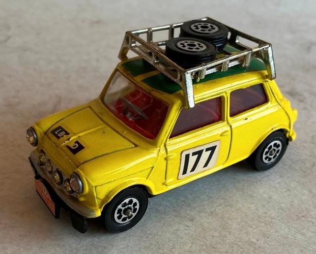 Mini Cooper S Monte Carlo Whizzwheels Corgi Toys # 308(2)., Hobby en Vrije tijd, Modelauto's | 1:43, Gebruikt, Auto, Corgi, Ophalen of Verzenden