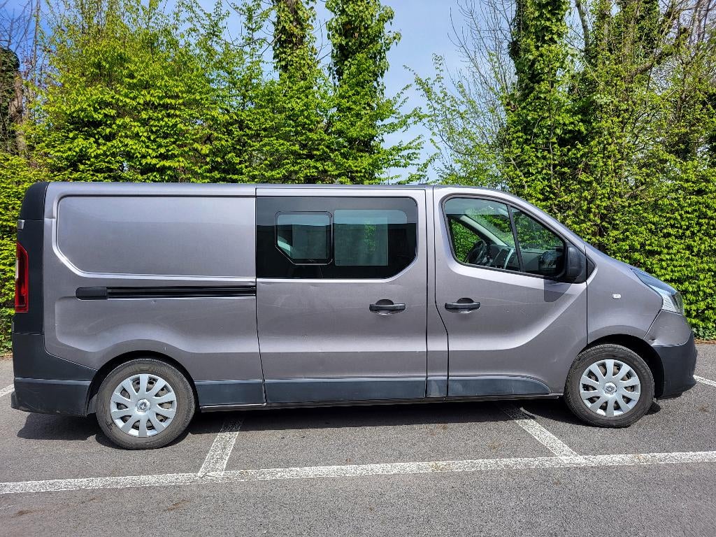 Renault Trafic L2H2, 6zitplaatsen, incl. trekhaak, 4 deurs, 159 g/km, 6 zetels, Particulier