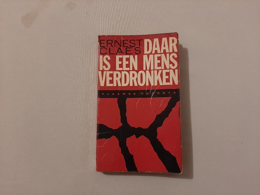 Daar is een mens verdronken van Ernest Claes (222 blz.), Livres, Littérature, Enlèvement ou Envoi