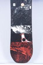 snowboard 155 BURTON RADIUS WIDE, noir/rouge, Sports & Fitness, Snowboard, Enlèvement ou Envoi, Utilisé, Fixations