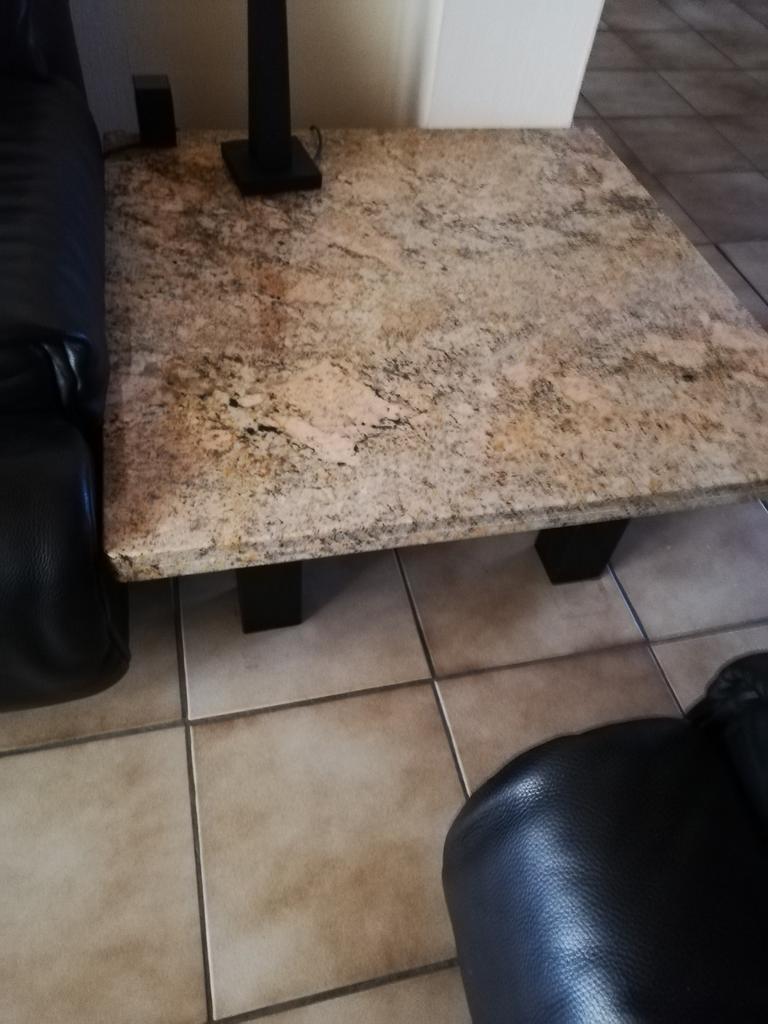 Table basse grande et plus petite, Enlèvement, Métal