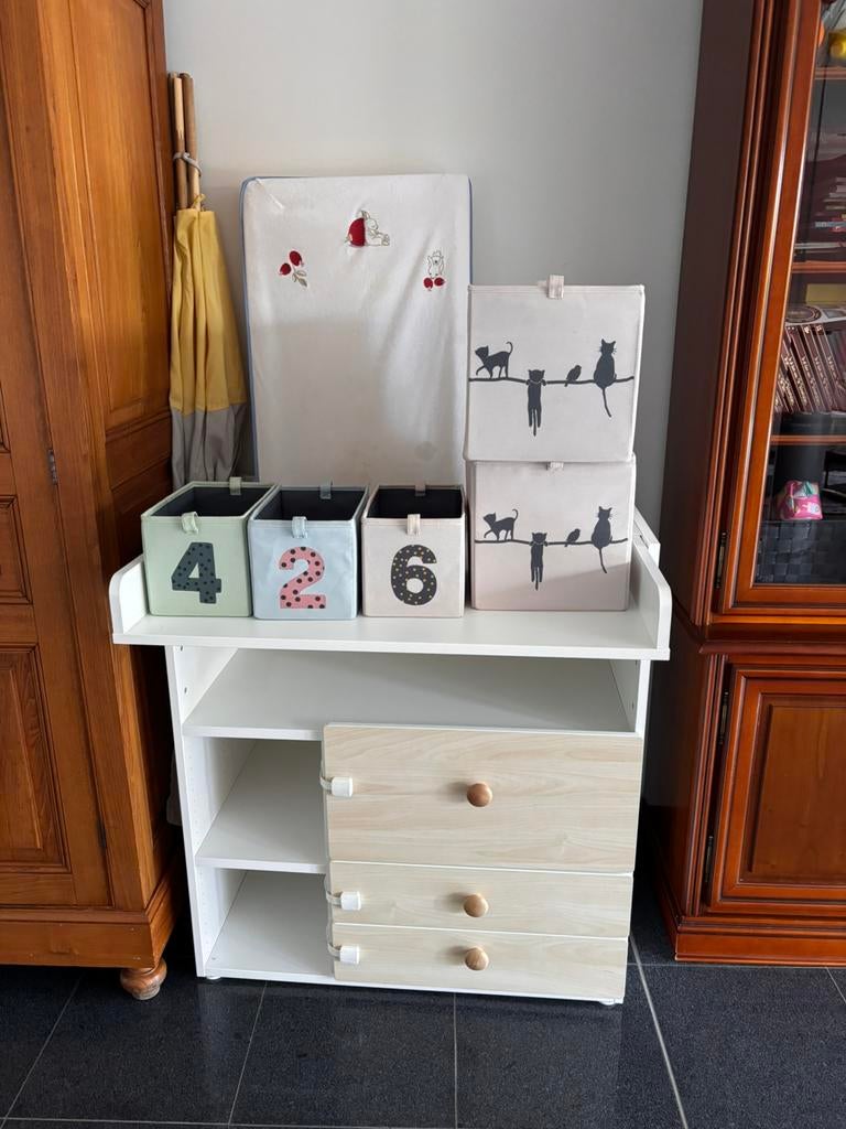 Ikea Smasstad, Enlèvement, Comme neuf