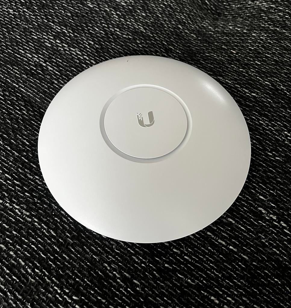 Unifi AC -Pro, Ophalen, Zo goed als nieuw