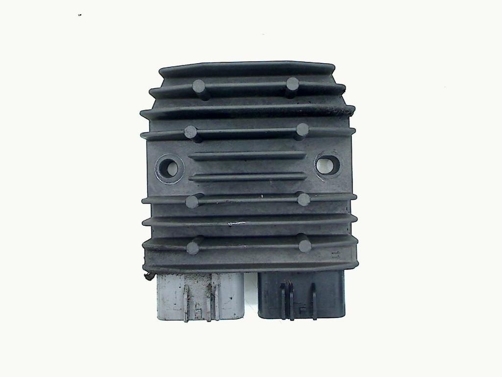 REGULATEUR DE TENSION Ducati, Dhr. S. di Majo, Utilisé, Info@cama-motorparts.nl, P.J. Troelstraweg 8 8
3144 CX  MAASSLUIS, NL