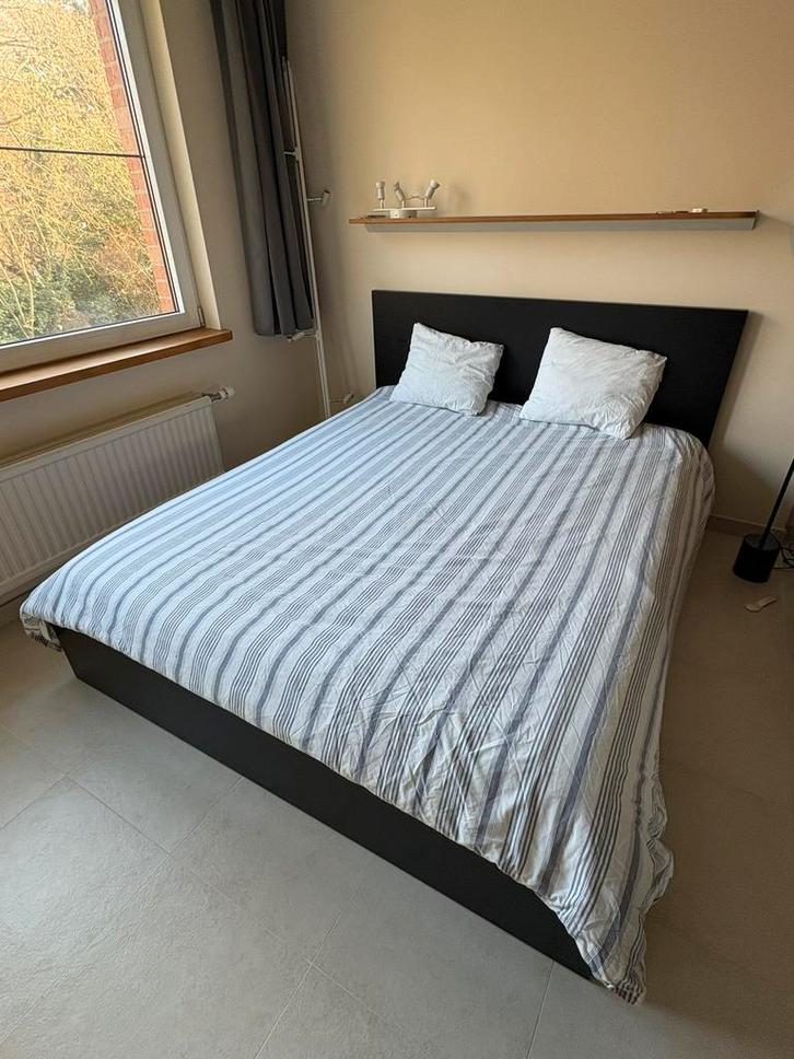 Lit Double IKEA MALM 160cm + Matelas MORGEDAL + Sommier, Maison & Meubles, Chambre à coucher | Chambres à coucher complètes, Utilisé