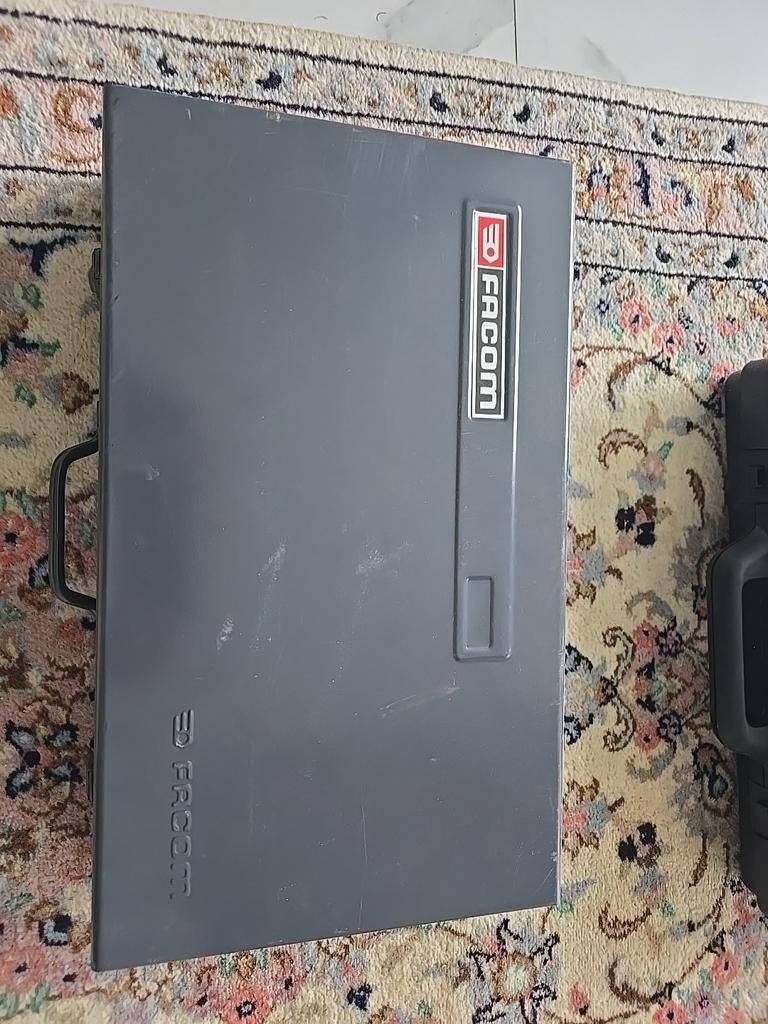 Polie  trekker facom, Ophalen of Verzenden, Nieuw