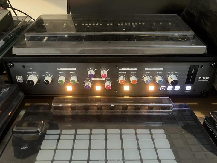 SSL Fusion in Millenium steel box, Muziek en Instrumenten, Effecten, Zo goed als nieuw, Volume, Equalizer, Multi-effect, Ophalen of Verzenden