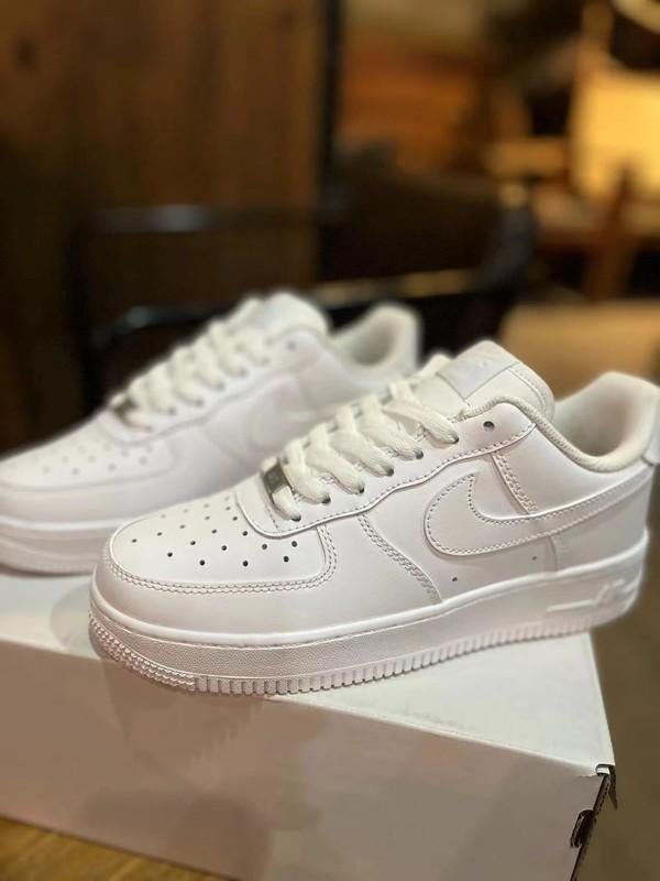 Nike Air Force 1 Taille 43, Vêtements | Hommes, Chaussures, Neuf, Nike, Blanc, Baskets