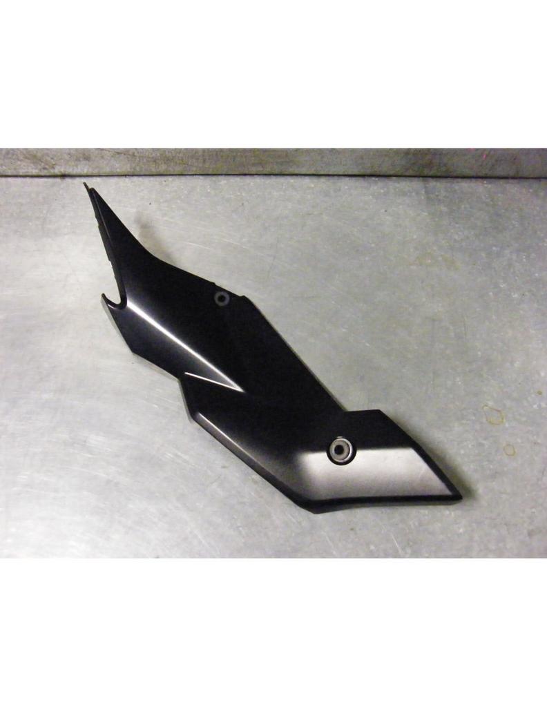 GSR750 2011 - 2012 Suzuki Cover Cover onder zadel D1-41280