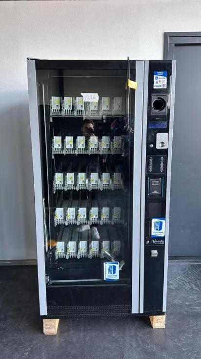 Vendo G-Drink 6 | Drankautomaat | Vendingmachine, Verzamelen, Automaten | Overige, Zo goed als nieuw, Ophalen