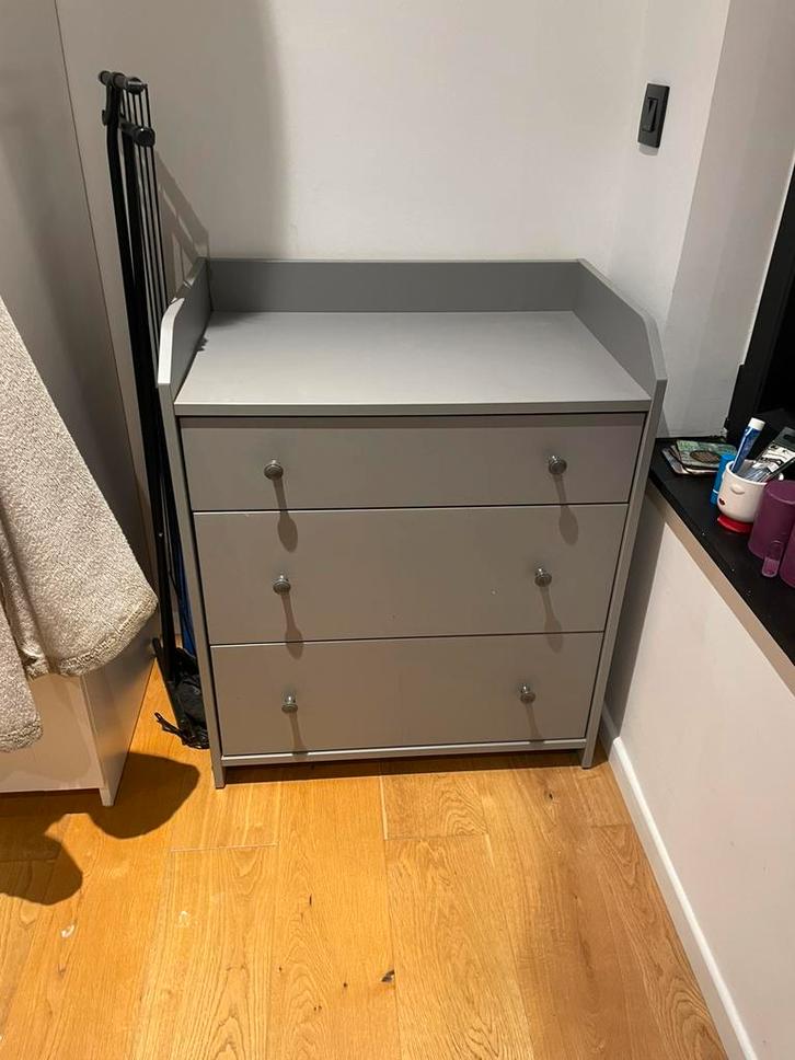 Commode HAUGA (ikea), Huis en Inrichting, Kasten | Ladekasten, Gebruikt, Minder dan 100 cm, 50 tot 100 cm, 25 tot 50 cm, Overige houtsoorten