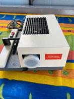 diaprojector met projectietafel en projectiescherm, Enlèvement, Utilisé, Avec écran