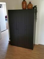 Zwarte kast van Ikea (Rakkestad), Huis en Inrichting, Kasten | Kleerkasten, Ophalen, 100 tot 150 cm, Met hangruimte, Zo goed als nieuw