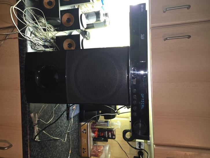 LG homecinema lhb725w, Audio, Tv en Foto, Home Cinema-sets, Gebruikt, Blu-ray-speler, 5.1-systeem, Overige merken, Ophalen