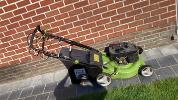 Benzine grasmaaier beschikbaar voor biedingen
