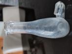 Heel oud drink flesje in glas