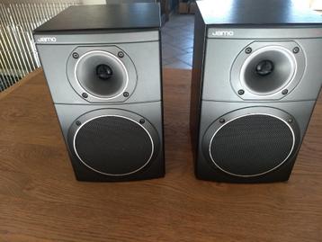 Muziekboxen jamo beschikbaar voor biedingen