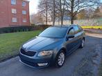 Skoda Octavia 1.6 TDI 110 Ch 2017 Euro 6b Boîte Auto DSG, Auto's, Skoda, Euro 5, Stof, 1600 cc, 99 g/km