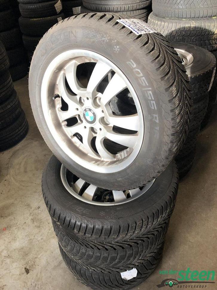 BMW 3 Serie Style 156 Winterbanden Vredestein Snowtrac 5 205, Autos : Pièces & Accessoires, Pneus & Jantes, Pneus et Jantes, Pneus hiver