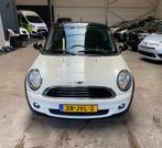 Mini Cooper One 1.4i - 137.500km | Airco | Alu | GVV, Auto's, Voorwielaandrijving, 4 zetels, Stof, Zwart