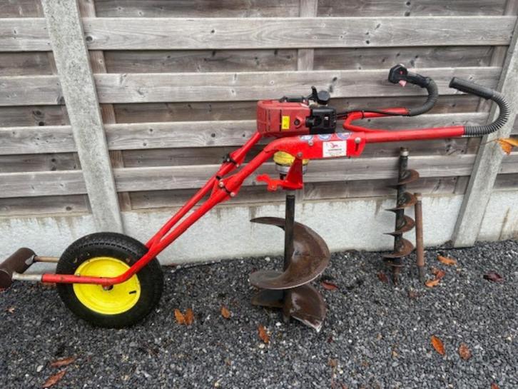 Grondboor met neuswiel Pflanzfuchs, Tuin en Terras, Hand-tuingereedschap, Gebruikt, Grondboor, Ophalen