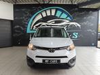 TOYOTA PRO ACE CITY BENZINE, Auto's, Voorwielaandrijving, 4 deurs, Stof, Zwart