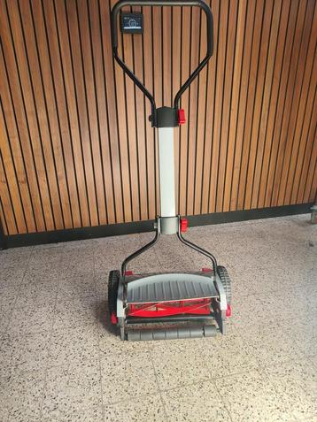 Handmaaier beschikbaar voor biedingen