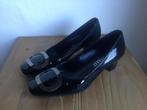 Damesschoentje zwarte lak BUFFALO, Ophalen, Pumps, Zwart, Zo goed als nieuw