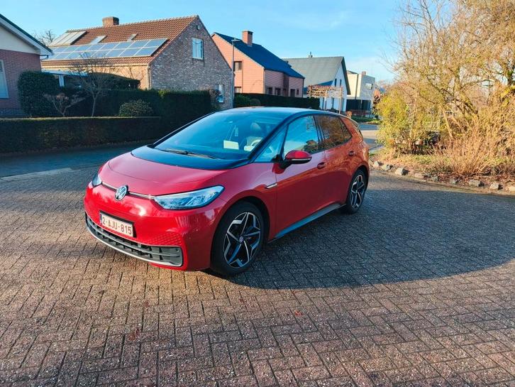 Mooie rode VW ID.3 PRO 150KW met carpass en garantie te koop, Auto's, Volkswagen, Particulier, ID.3, 360° camera, Aangepast voor mindervaliden