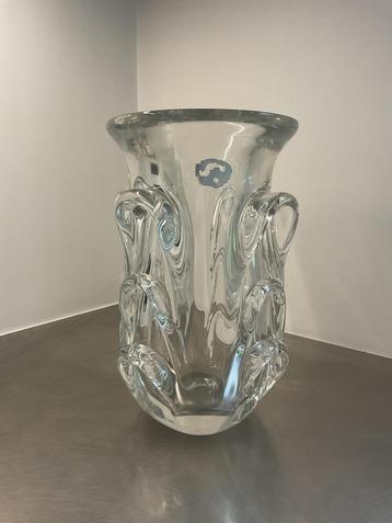 Vase Val-Saint-Lambert en crystal design by Antoine Bon