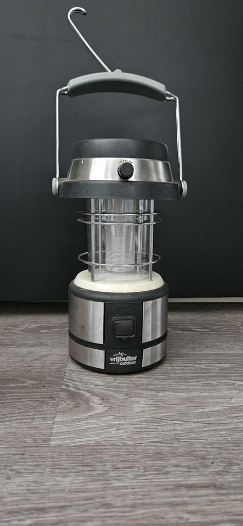 Vrijbuiter outdoor solarlamp pollux USB, Caravans en Kamperen, Zaklampen, Zo goed als nieuw, Ophalen of Verzenden