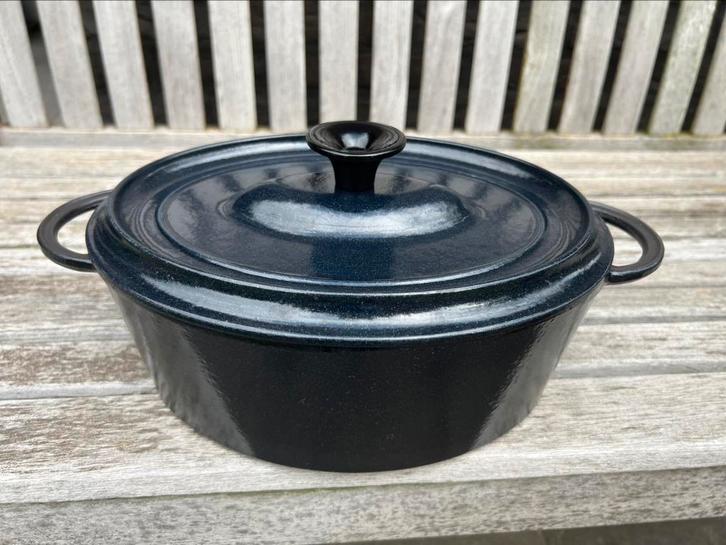 Nomar / Staub ovale braadpan 27 cm middernacht blauw, Huis en Inrichting, Keuken | Potten en Pannen, Zo goed als nieuw, Koekenpan of Braadpan