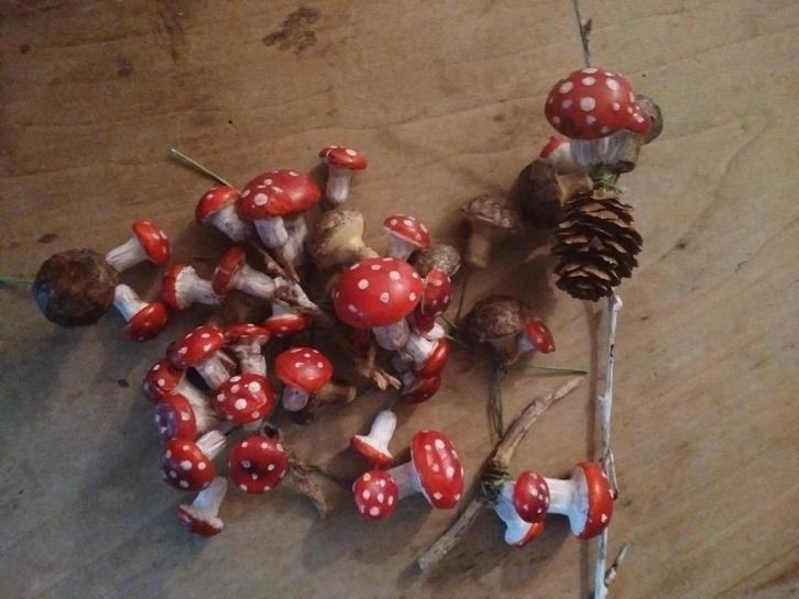 Décoration en forme de champignons Fait à la main ! ! !, Antiquités & Art, Curiosités & Brocante, Envoi