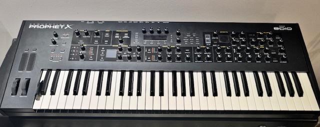 Sequential Prophet X, Muziek en Instrumenten, Synthesizers, Zo goed als nieuw, 61 toetsen, Overige merken, Met koffer of flightcase