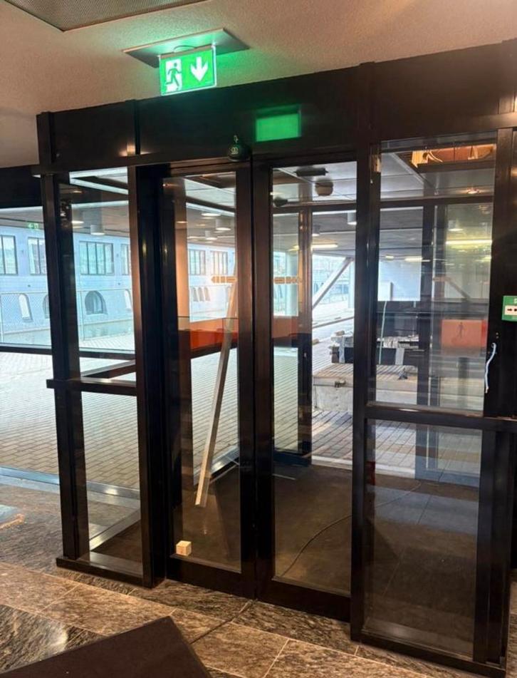 Elektrische schuifdeur winkeldeur schuifpui deuren, Doe-het-zelf en Bouw, Deuren en Vliegenramen, Zo goed als nieuw, Ophalen of Verzenden