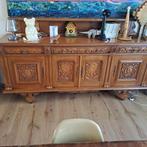 Gratis af te halen 2 kasten met bijhorende tafel, Antiek en Kunst, Antiek | Meubels | Bedden, Ophalen