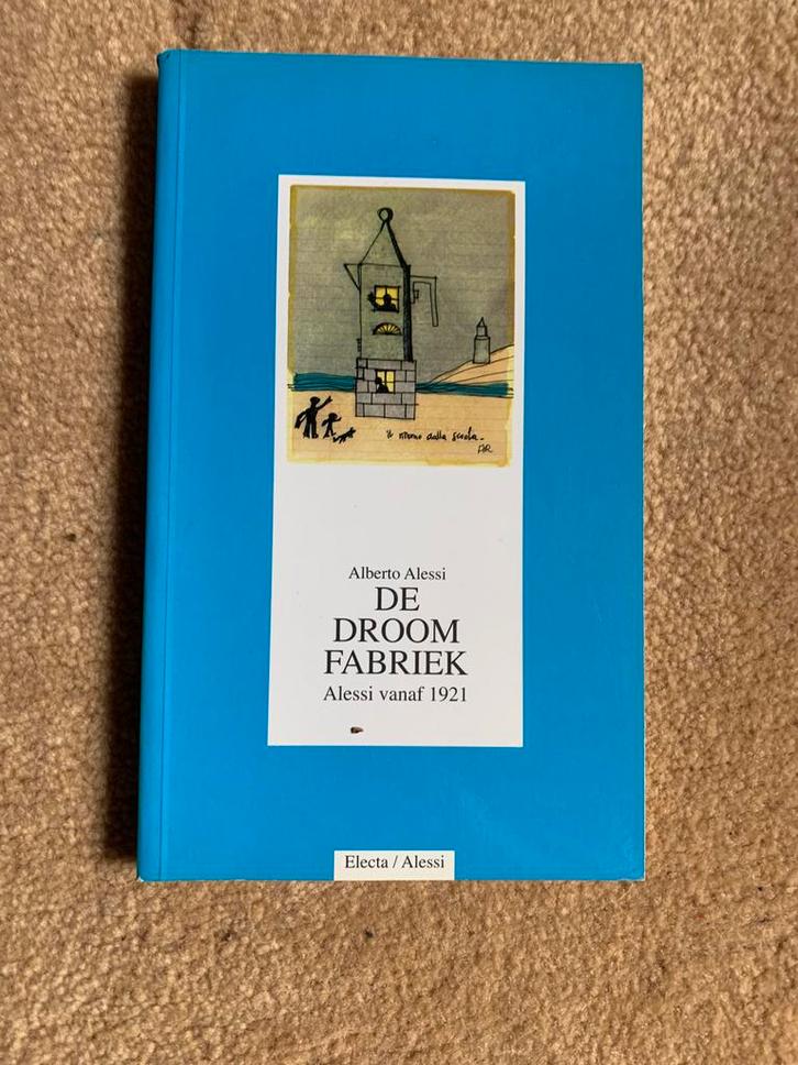 De Droomfabriek – Allesi vanaf 1921, Boeken, Kunst en Cultuur | Fotografie en Design, Zo goed als nieuw, Overige onderwerpen, Ophalen of Verzenden