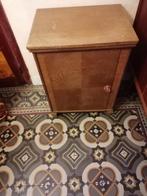 Meuble ancien avec machine à coudre, Ophalen