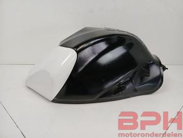 Tank Suzuki GSX-R 600 750 K6 - K7 2006 t/m 2007 fueltank 6 G beschikbaar voor biedingen