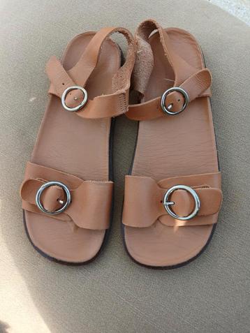 Nouvelles sandales en cuir, Envoi, Neuf