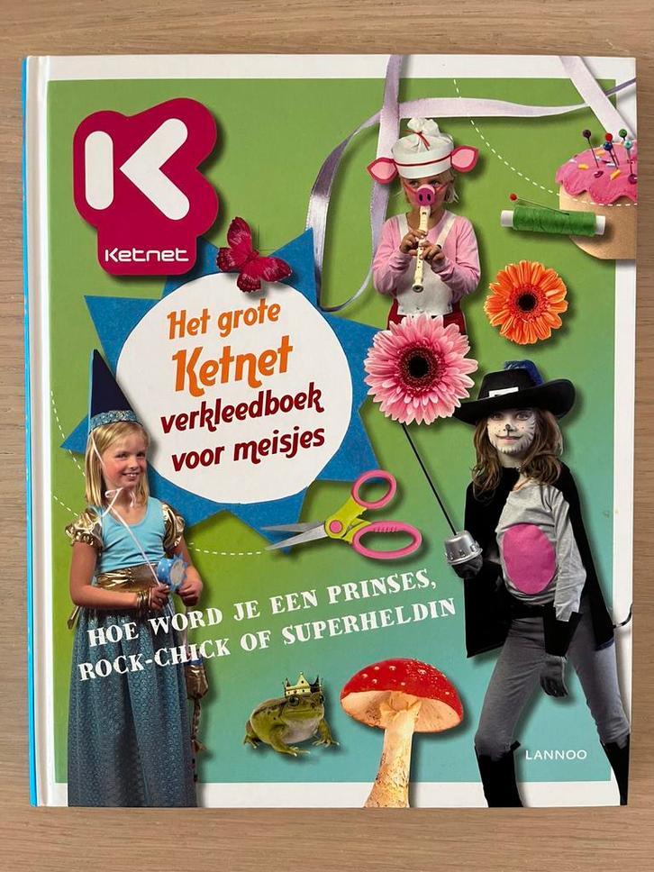 Het grote Ketnet verkleedboek voor meisjes, Boeken, Kinderboeken | Jeugd | onder 10 jaar, Zo goed als nieuw, Ophalen of Verzenden