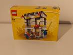 Lego 40305 - Brand Store, Ophalen of Verzenden, Nieuw, Complete set, Lego
