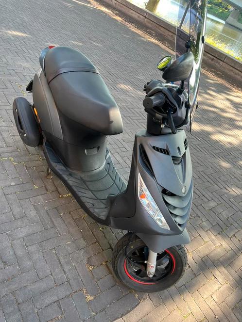 Zip Sp 2022 4t B klasse injectie, Fietsen en Brommers, Scooters | Piaggio, Zo goed als nieuw, Zip, Klasse B (45 km/u), Benzine