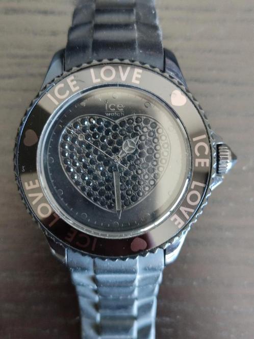 Ice Watch Ice-Love - zwart - met Swarovski elementen (groot), Bijoux, Sacs & Beauté, Montres | Femmes, Utilisé, Montre-bracelet