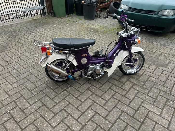 honda chaly b klase, Fietsen en Brommers, Brommers | Honda, Zo goed als nieuw, Ophalen
